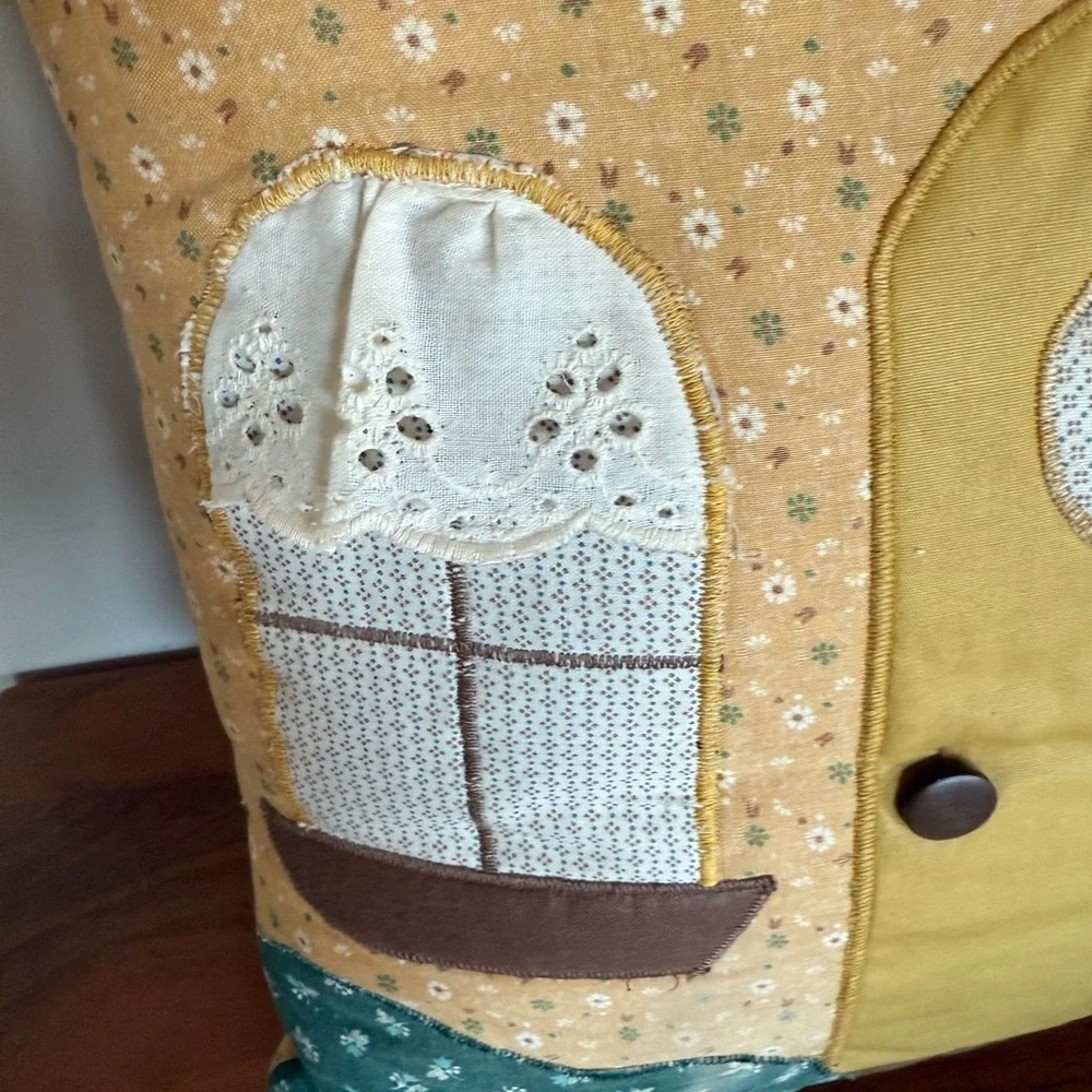 Patch‎ Victorian House Pillow 12x16” Appliqué Quilt Pattern decor